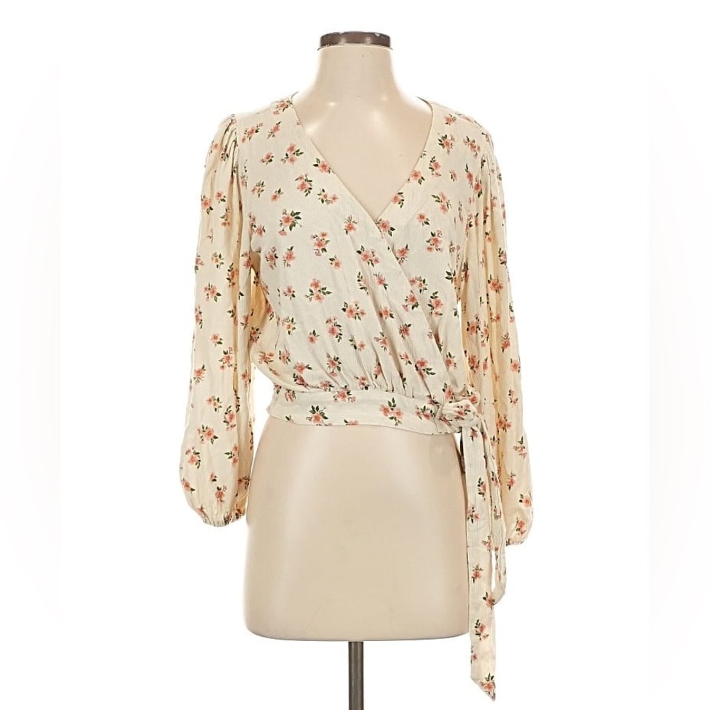 American Eagle Cream Floral Blouse